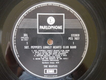 The Beatles - Sgt. Pepper's Lonely Herats Club Band, One Boxed EMI Labels