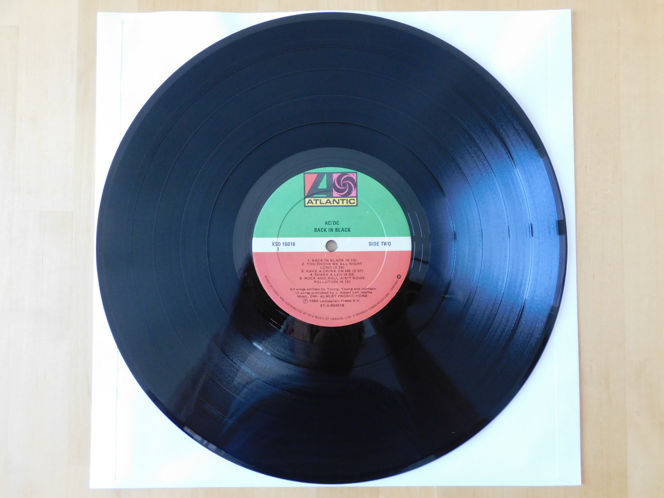 AC/DC – Back In Black – Original Vinyl LP, Canada, 1980